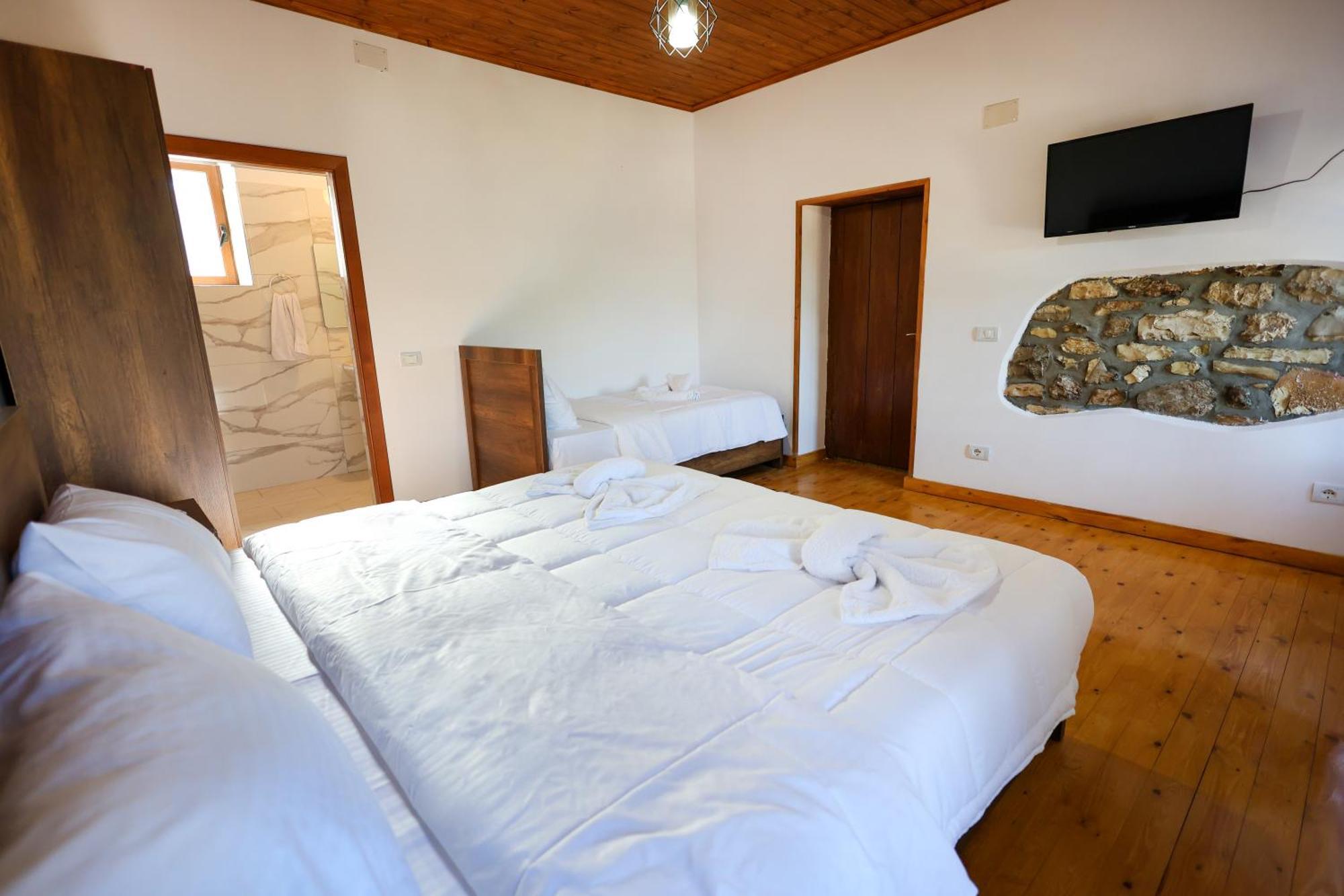 Villa Shpiragu Village Experience Berat Exterior foto